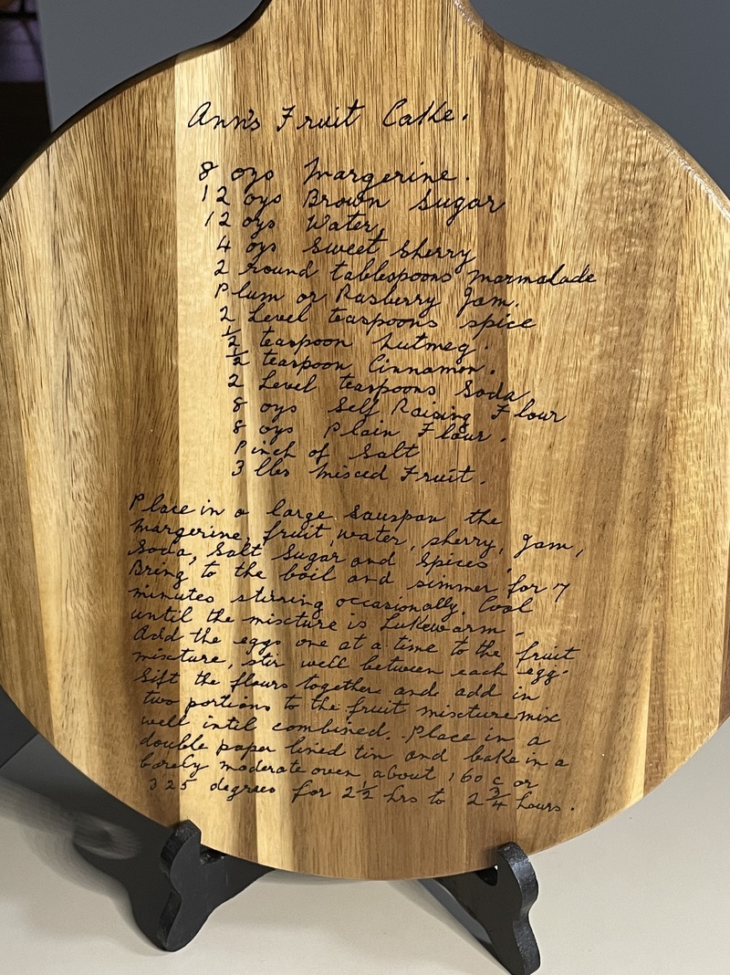 An elderly mothers recipe in her own hand writing given as a gift to her daughter.